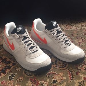 Nike Lavadome Ultra Size 10 - Never Worn